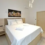 In With Heated Pool Villa *
