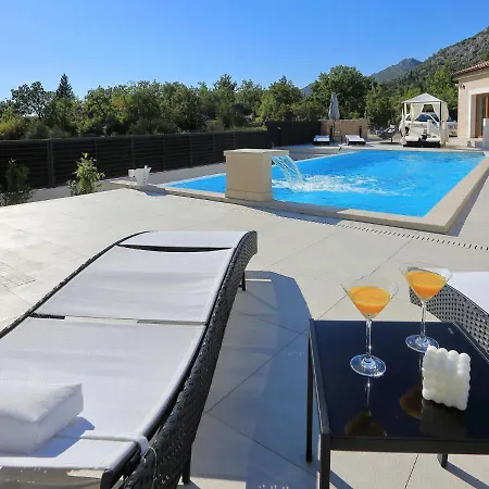 In With Heated Pool * Starigrad Paklenica